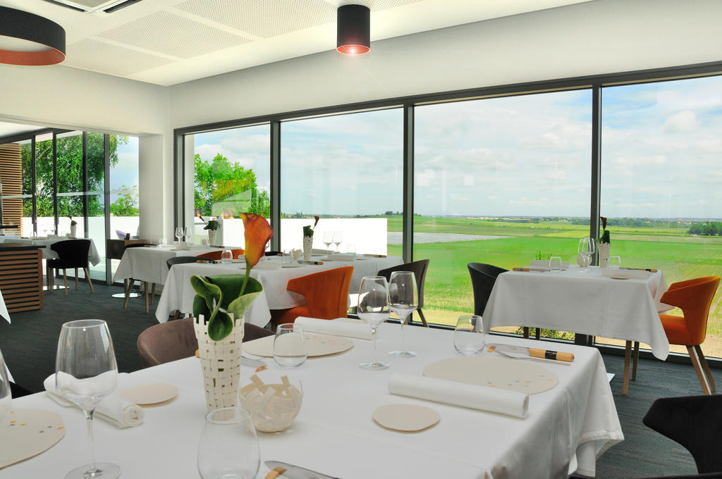 Hotel-Restaurant L'Aquarelle Breuillet  Esterno foto